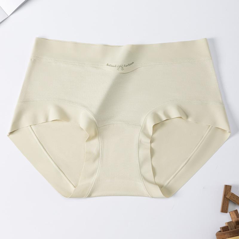 Women's Summer Skin-friendly Naked Breathable 10A Antibacterial Mulberry Silk Crotch Non Scratch Briefs