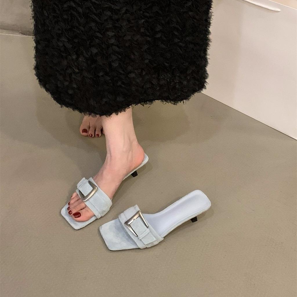 Small heels, high heels, red one-word slippers, women's shoes, temperament sandals