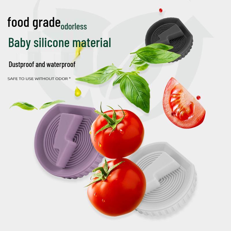 Le Dao L60 Car Charging Port Silicone Magnetic Cover - Waterproof, Dustproof, and Original Car Color.