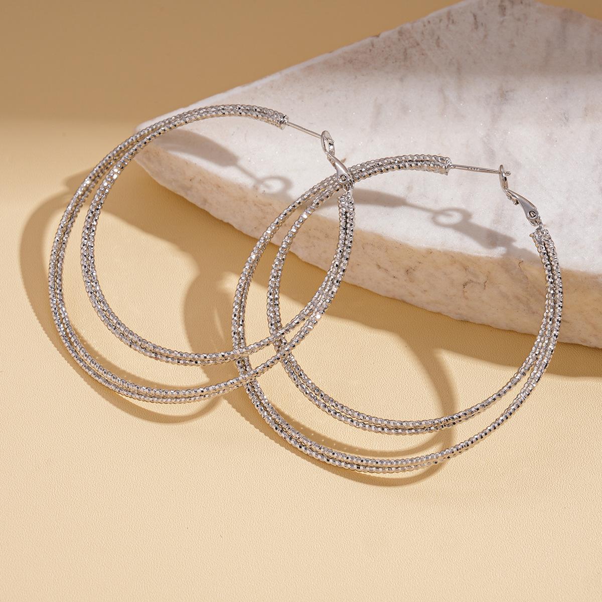 

Модные серьги-подвески для женщин