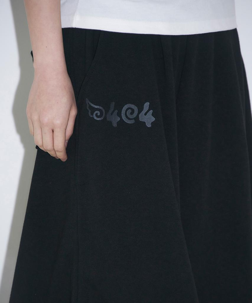 Seulliggeullou Side Shirred Bermuda Sweatpants [Black]