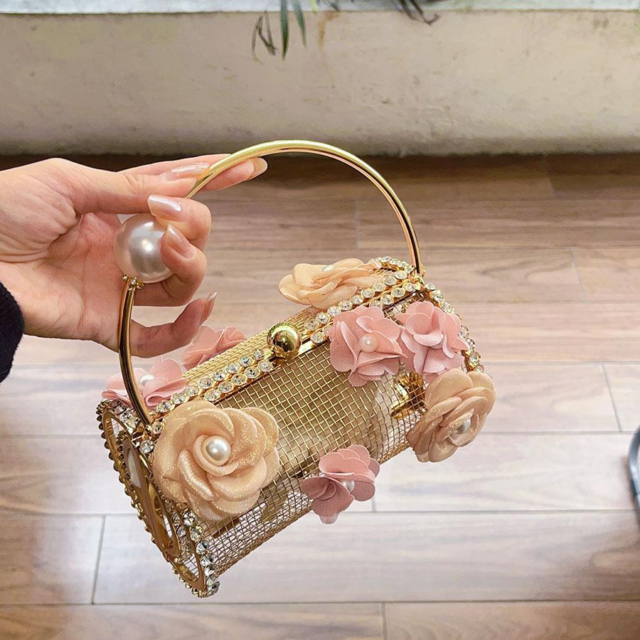

Vintage Pearl Handbag Diamond Rhinestone Embroidered Bucket Bag Elegant Wedding Clutch with Chain Shoulder Crossbody Bags