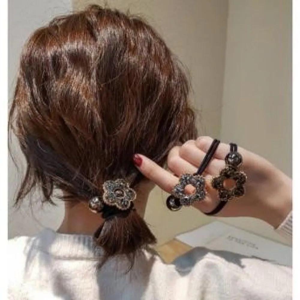 Metal Flower Cubic Luxury Hair Hair Elastic Band Pretty Pom-Pom Hair Tie 3. Gold