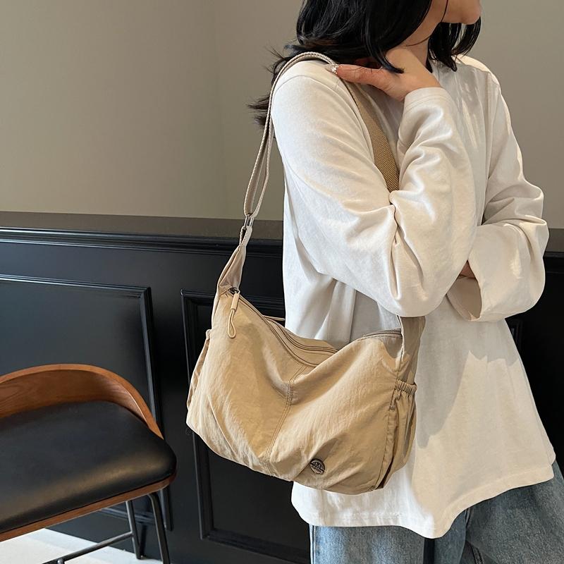 Women's Bag Lightweight Shoulder Bag Large Capacity Crossbody Bag