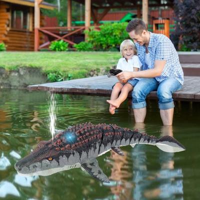 Electric Dinosaur Toy Can Swim, Simulate Real Animals, Spray Water, and Is Remotely Controlled As a Tylosaurus Model.