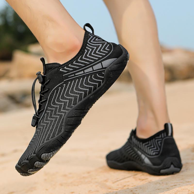 New summer swimming shoes men's outdoor mountaineering sports beach wading women's casual breathable quick-drying stream shoes
