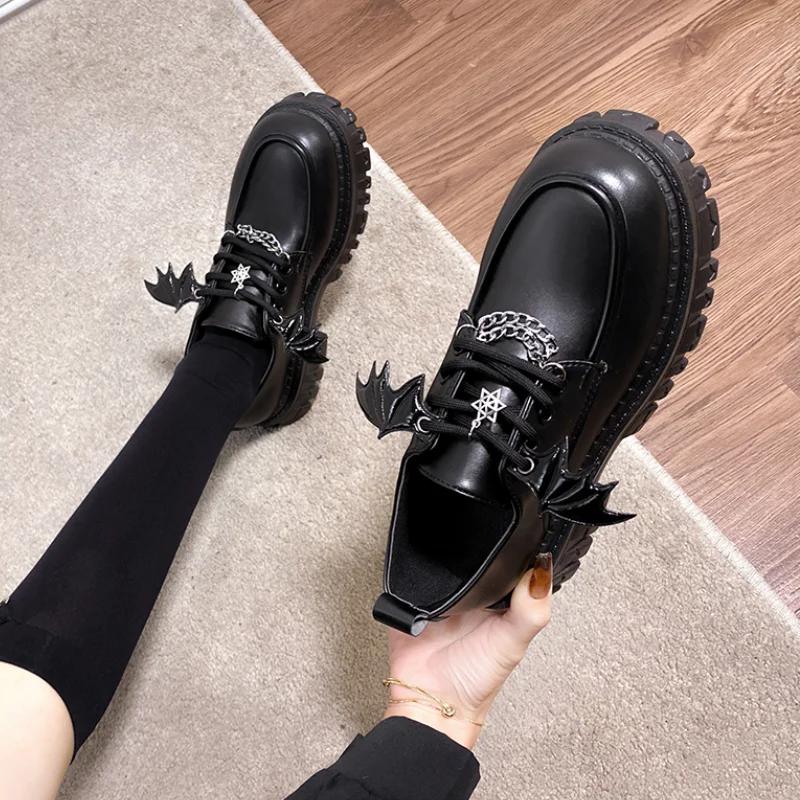 Fashion Women's Punk Shoes 2024 Patent Leather Metal Chain Pumps Women Autumn College Style Platform Lolita Gothic Shoes Woman