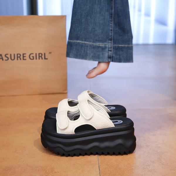 

Модная обувь Женские шлепанцы Слайды на танкетке 2025 Лето Скандалы Ретро обувь Домашние тапочки Слайды на платформе Слиперы Женские 35