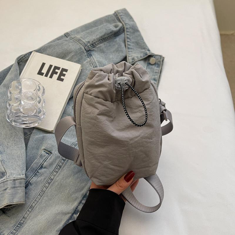 New Foreign Style Small Square Bag 2025 Niche Design Casual Shoulder Messenger Bag Simple Personality Korean Version Armpit Bag