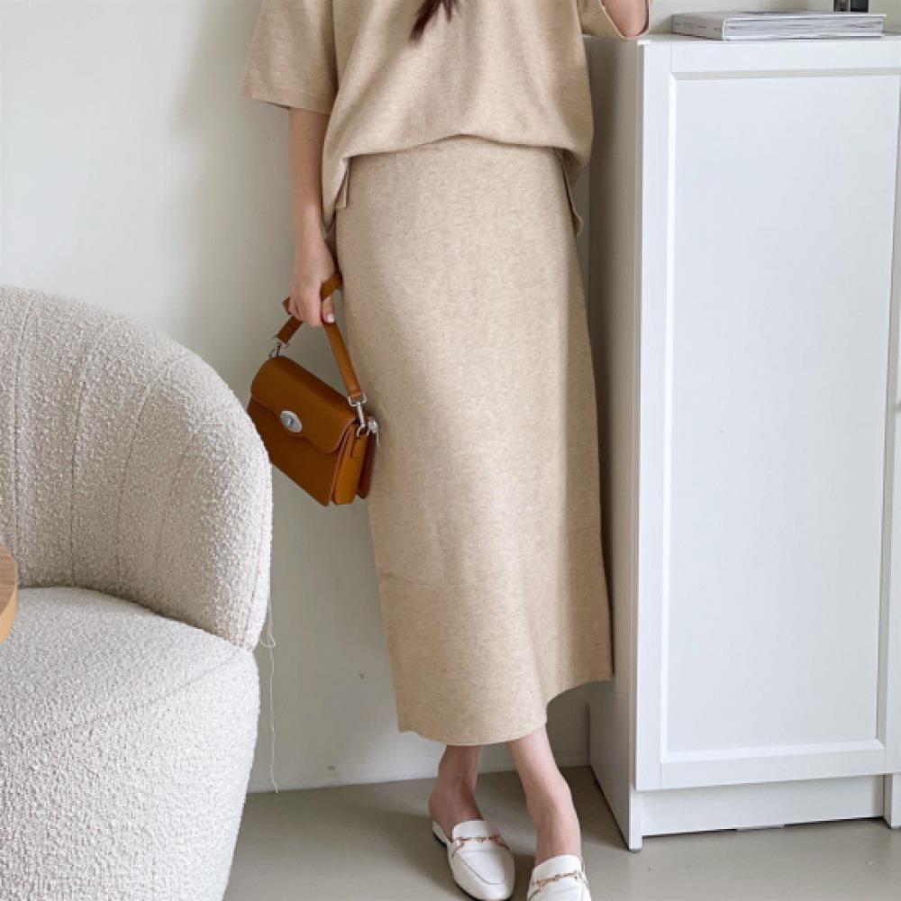 New Arrivals Open Run H Line Knit Skirt