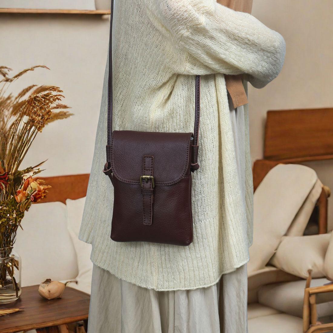 

Johnature Mobile Phone Bag Genuine Leather Women s Mini Shoulder Crossbody Bag Retro Versatile Small Bag кофейный