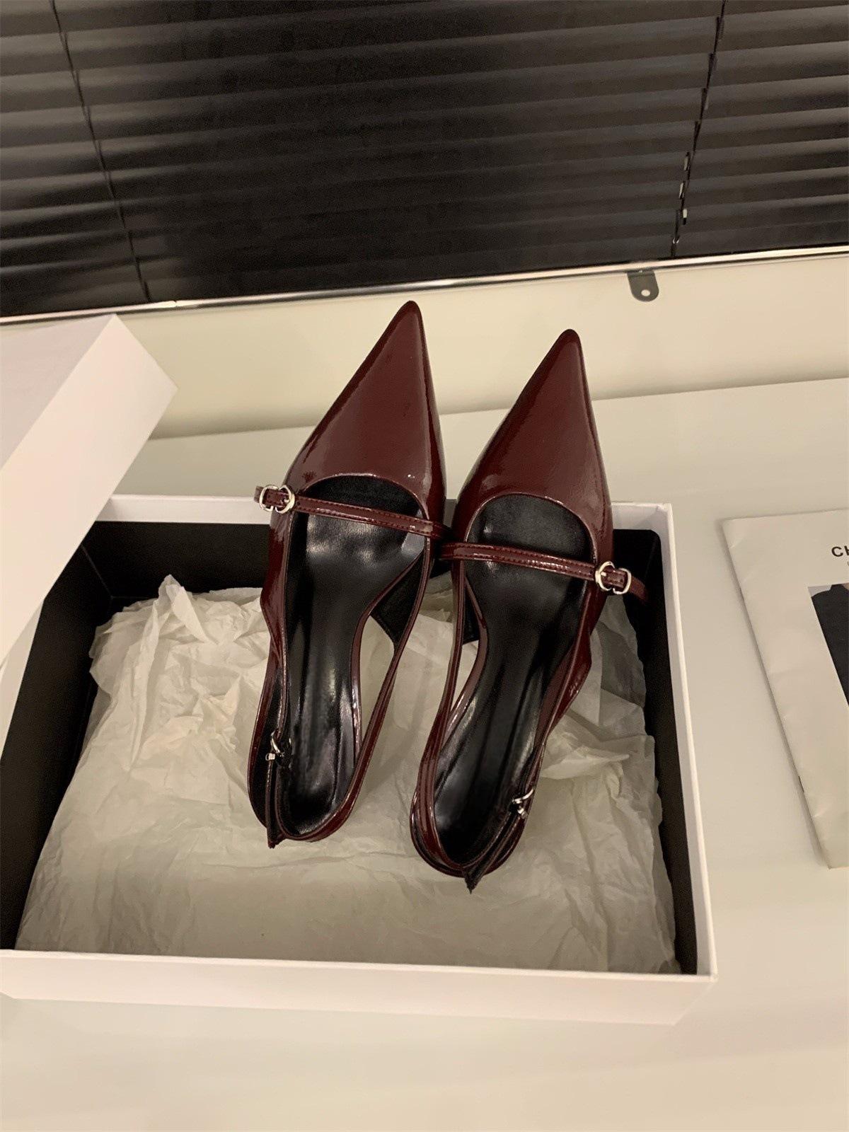 

Красные туфли на высоком каблуке, сумка, сандалии, сказочные туфли, весна-лето 2025, черные, с темпераментом, туфли-лодочки с острым носком для светской львицы 39 красный