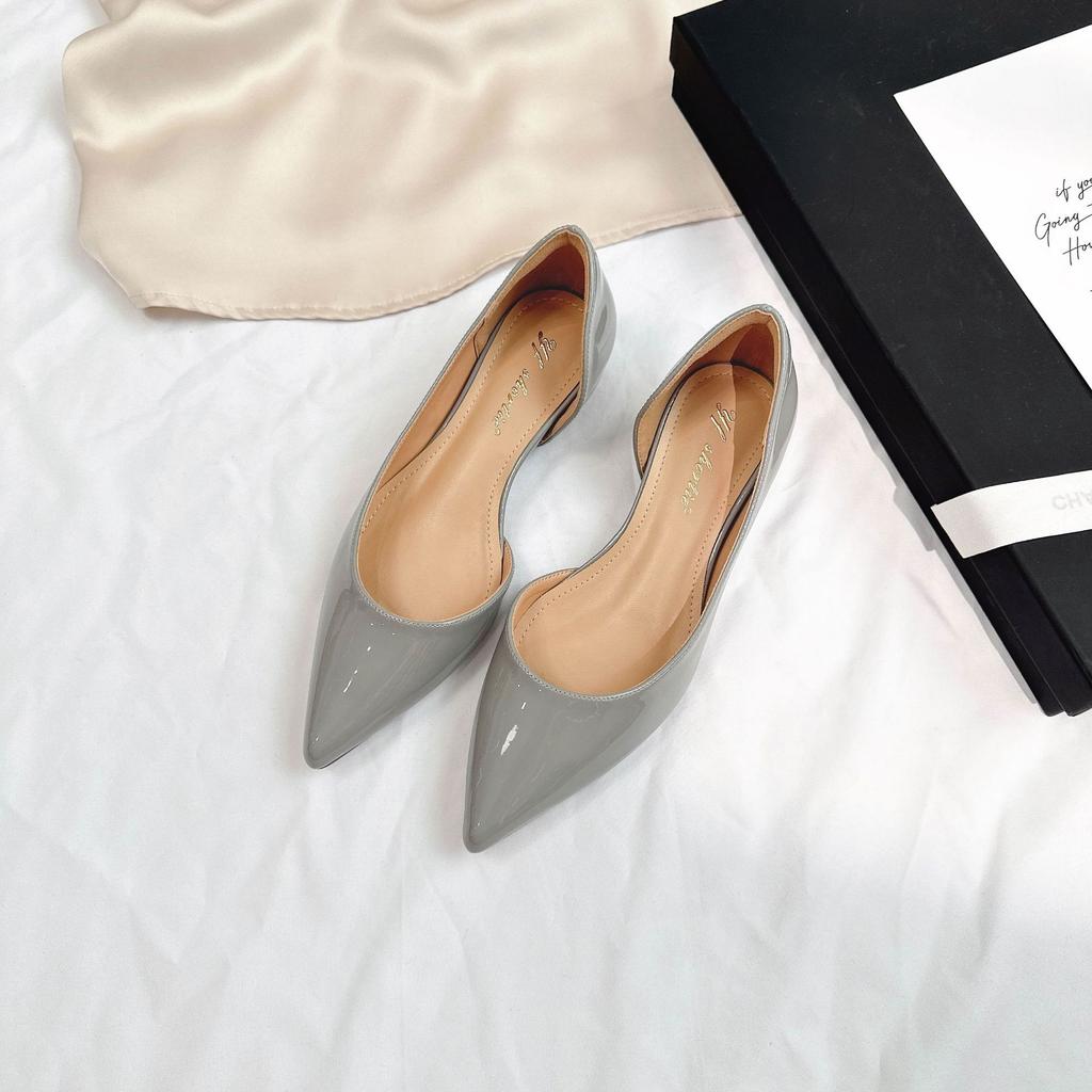 Small Man Increases Height 4CM Patent Leather Side Empty Pointed Flat Shoes Women's 2025 New French Nude Light Mouth Single Shoes