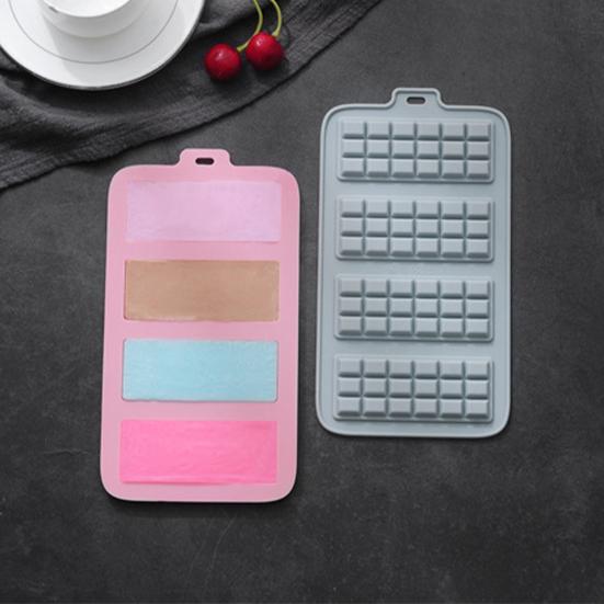 4 Cavity Chocolate Mold Non-stick Easy to Clean Silicone DIY Chocolate Chip Mold for Home