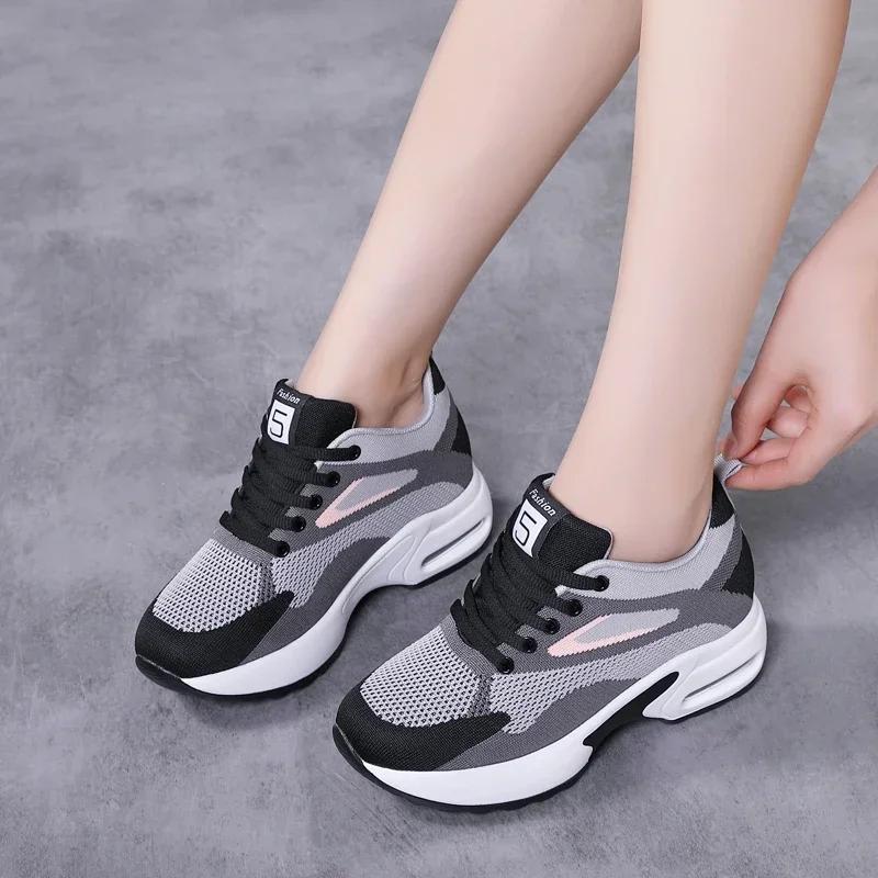 Women Sports Breathable Casual Sneakers Ladies Non-Slip Jogging Shoes High Quality Flying Woven Height-Increasing Running Shoes