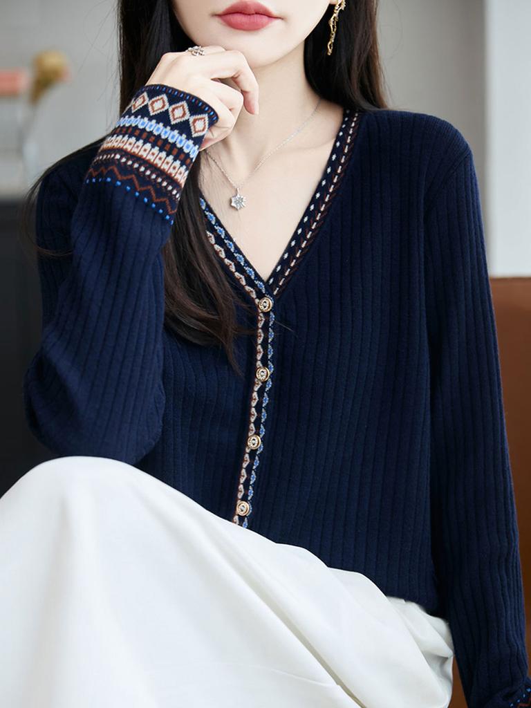 Andy Plush Knit Cardigan For Women With Vneck And Long Sleeves For Casual Wear