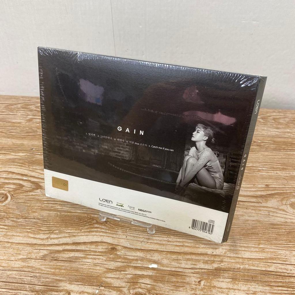 [USED] GAIN / 2nd Mini Album "Talk About S" [Korean Edition]