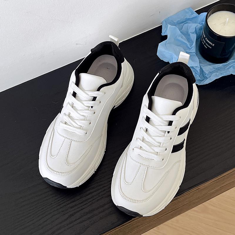 

Модные повседневные туфли Daddy для женщин, осенние взрывные, все соответствующие, толстая подошва, высокие спортивные легкие кроссовки 45