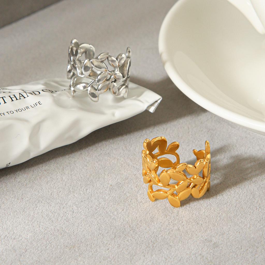 European and American Style Stainless Steel Hollow Leaf Ring, Exaggerated Jewelry, Fashion High-end Titanium Steel Ring