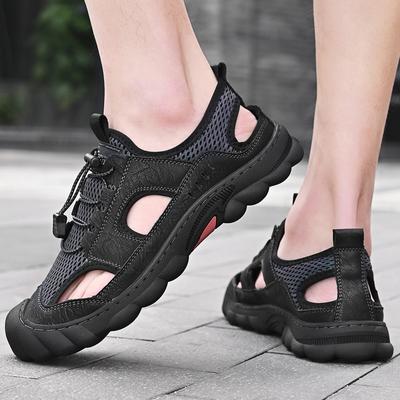 Sommerliche Sandalen mit geschlossener Zehe Strandschuhe Neue Outdoor-Freizeit Mesh Hollow Herrenschuhe Atmungsaktive Coros Schuhe