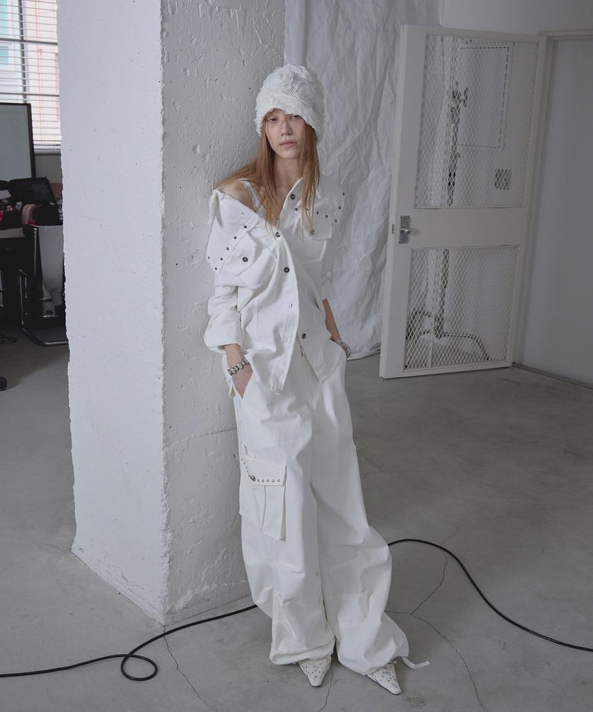 Aesimeteuli Crown Structured Pocket Pants / Ivory