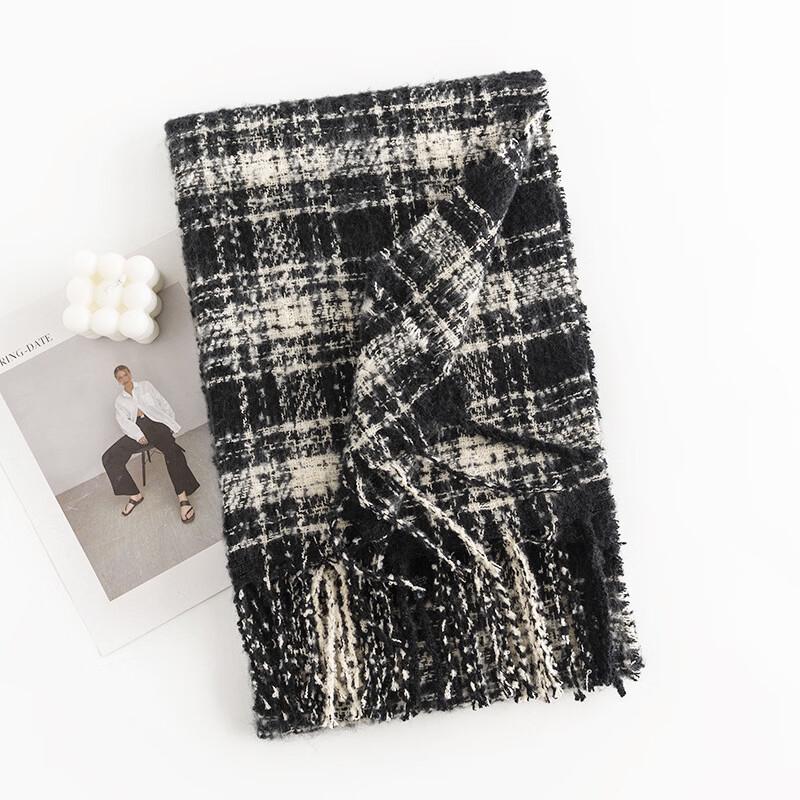 DayApril Unisex Warm Plaid Scarf
