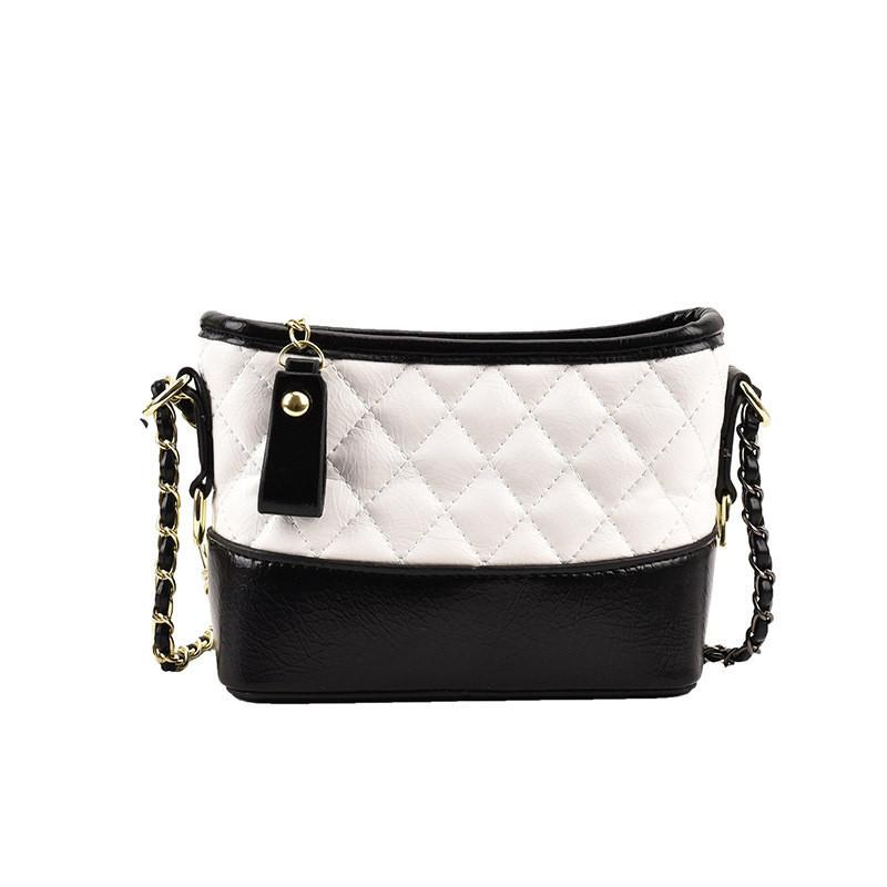 IELGY Женская популярная серебряная сумка-цепочка модная высококачественная фактурная сумка с косой цепочкой 2598₽