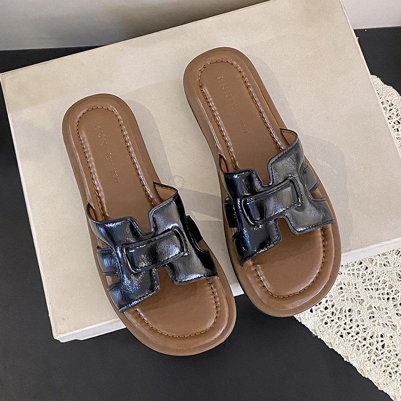 Flat-bottomed Cool Slippers Female 2025 Summer New Fashion Fairy Style French One-word Drag Light Casual Beach Slippers