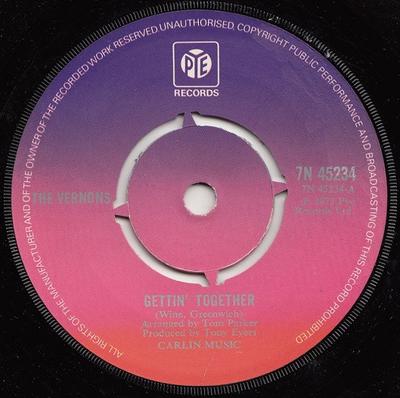7inch Record VERNONS - Gettin' Together / I Surrender 7N45234 Pye Records 1973 UK Rock Used
