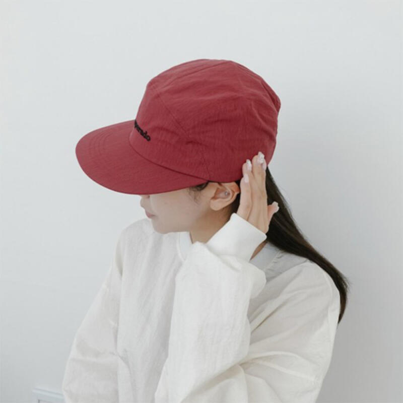 Women s Campus Style Lettering One-Piece Color Block Hat wine