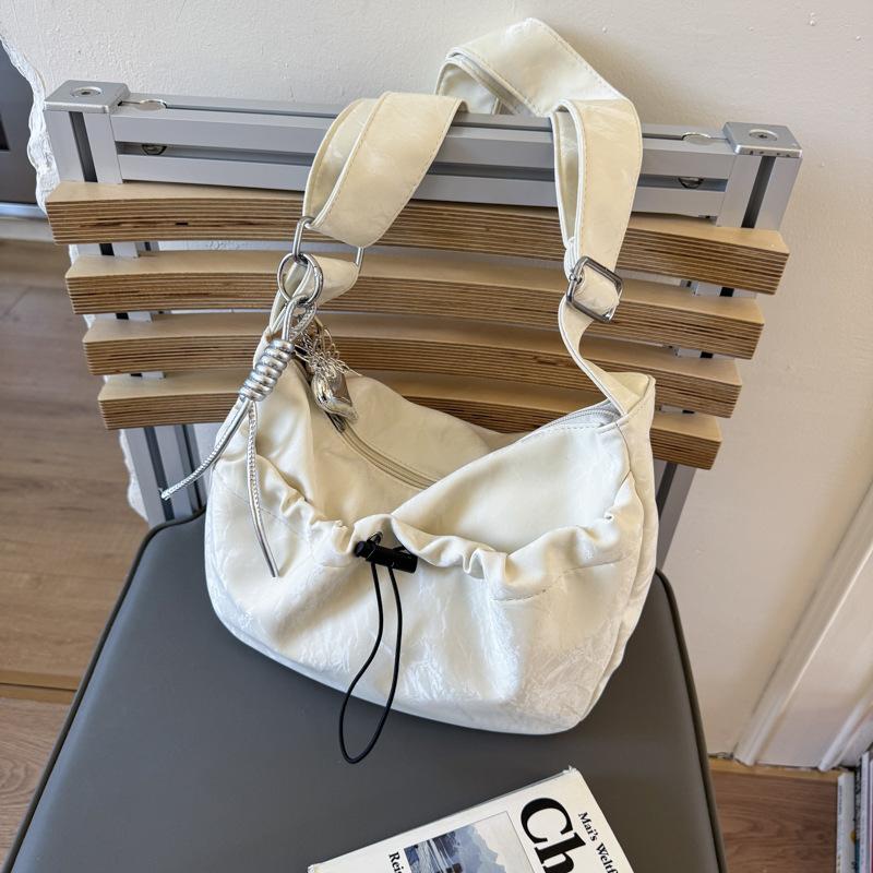 Literary Dumpling Bag Women's Summer New Leisure Commuter Shoulder Bag Niche Messenger Bag