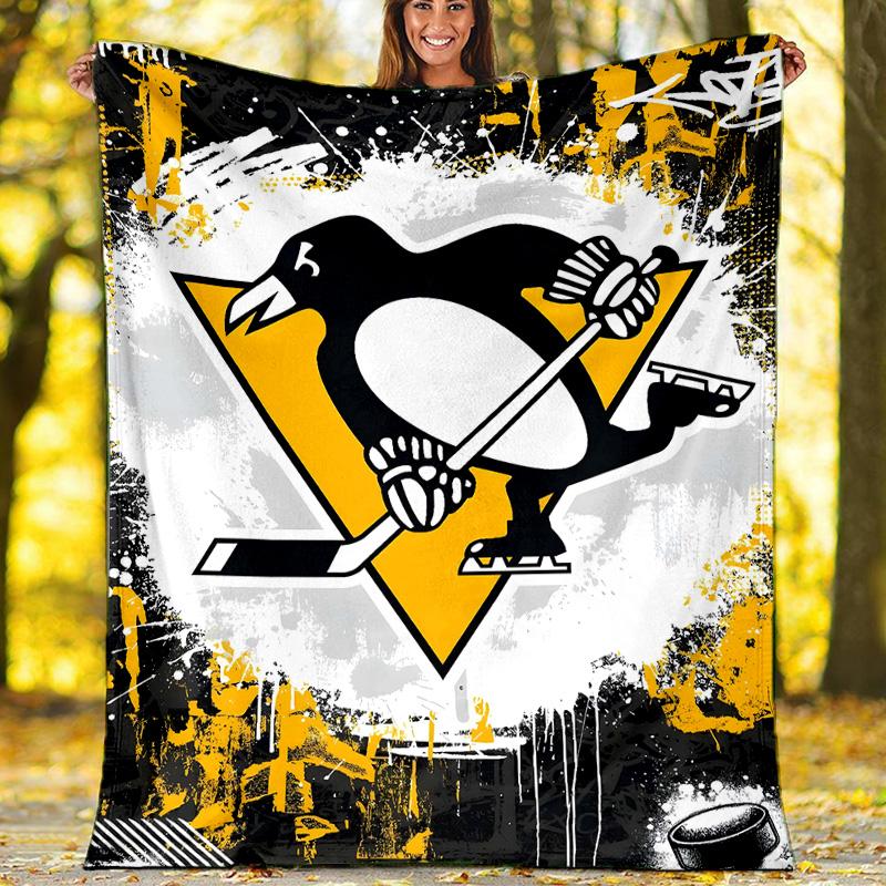 1pc Football Team (41) Theme Blanket - Digital Print, Polyester, Cozy for All Seasons, Perfect for Outdoor, Camping, and Travel