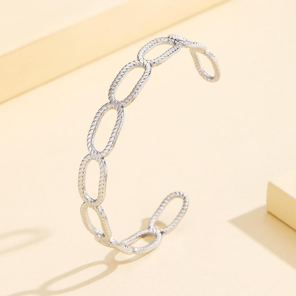 Simple Fashion Geometric Chain Women's Open Cuff Bracelet, Stainless Steel, Vacuum-Plated 18K Gold