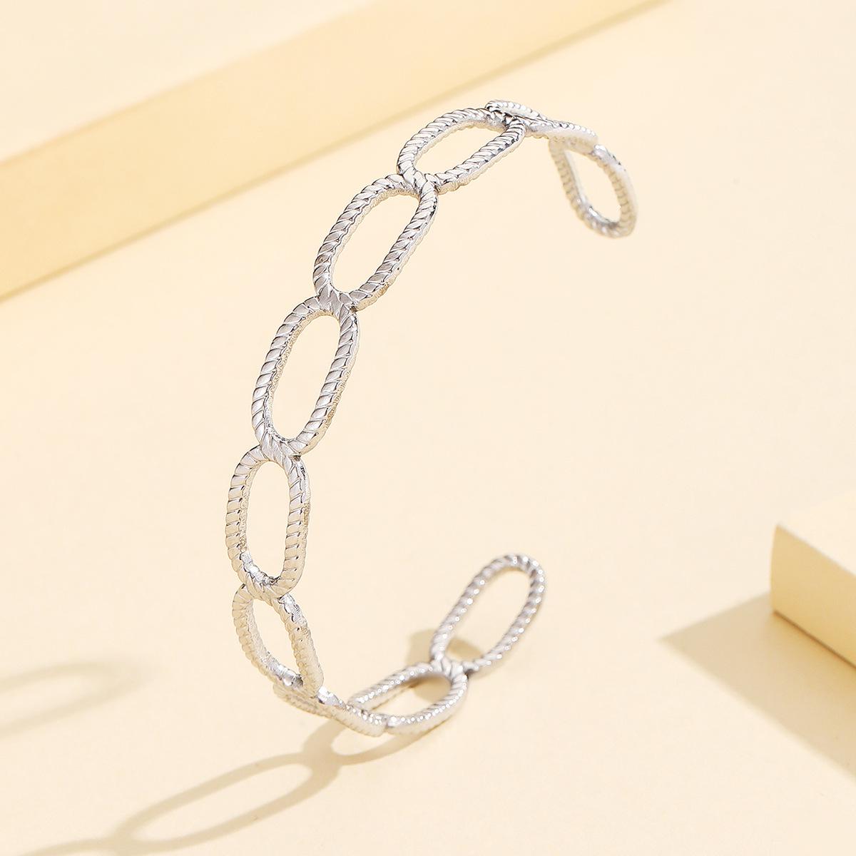 Simple Fashion Geometric Chain Women s Open Cuff Bracelet, Stainless Steel, Vacuum-Plated 18K Gold