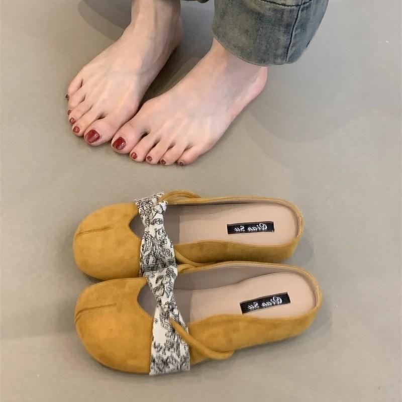 Retro Mary Jane shoes 2025 spring French niche design gentle suede inner height increase one pedal lazy slippers