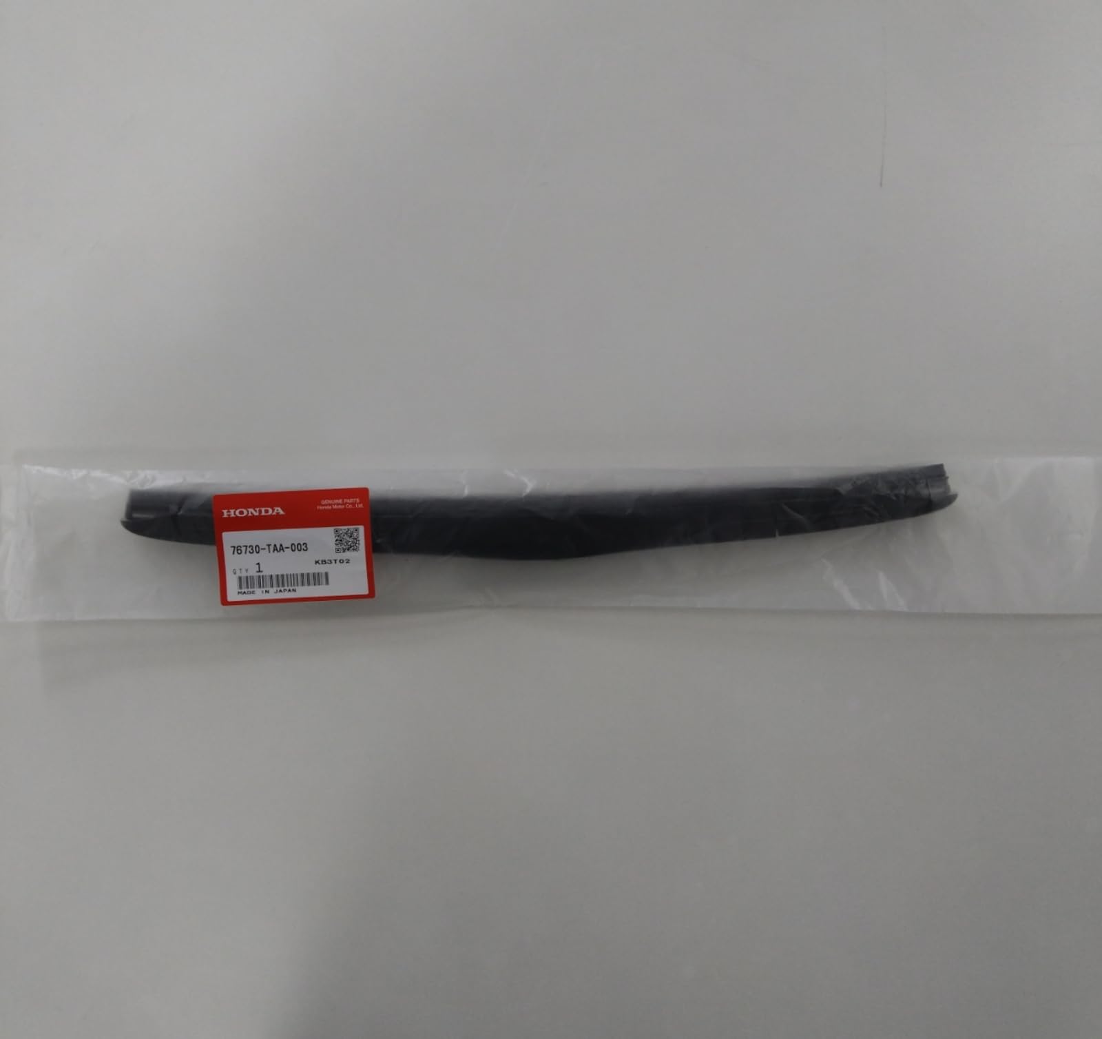 

HONDA genuine parts blade part number 76730-TAA-003