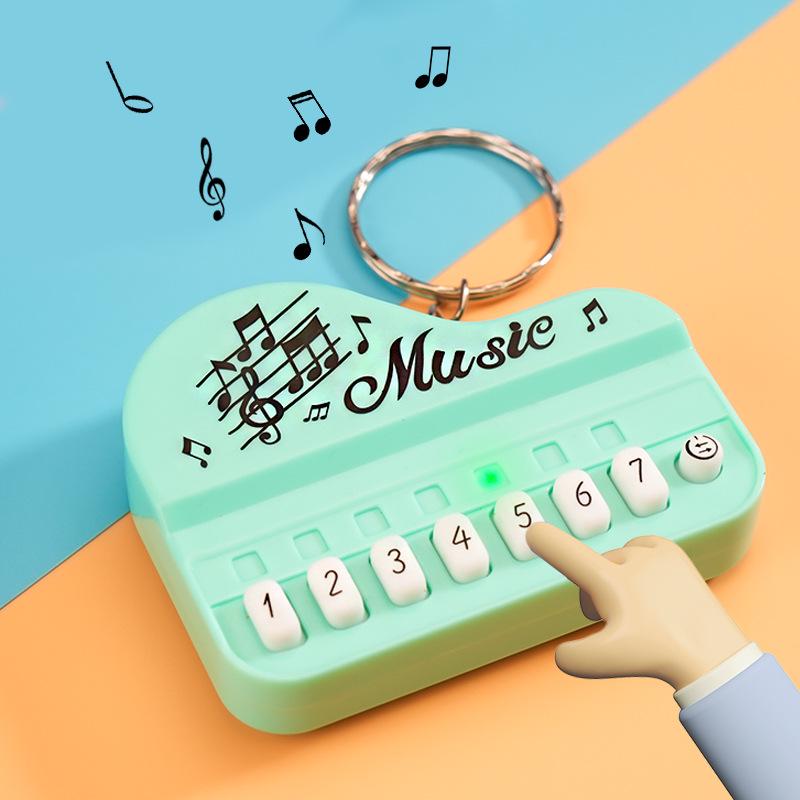 Creative Children's Mini Luminous Piano Keychain - Electronic Music Toy