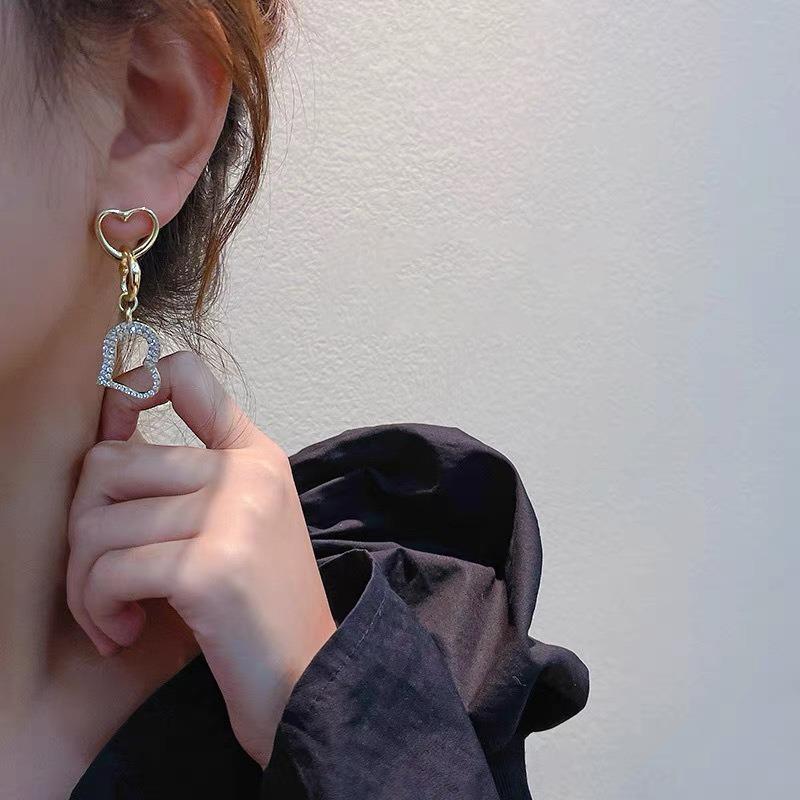 Silver Needle Korea Dongdaemun Diamond Hollow Love Earrings Simple Fashion Temperament Earrings Sweet Earrings Women