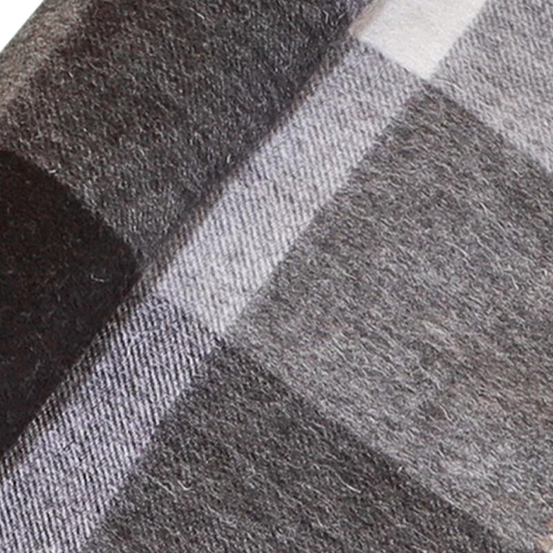 Aisiyalan Deluxe Scarf and Gloves Gift Set