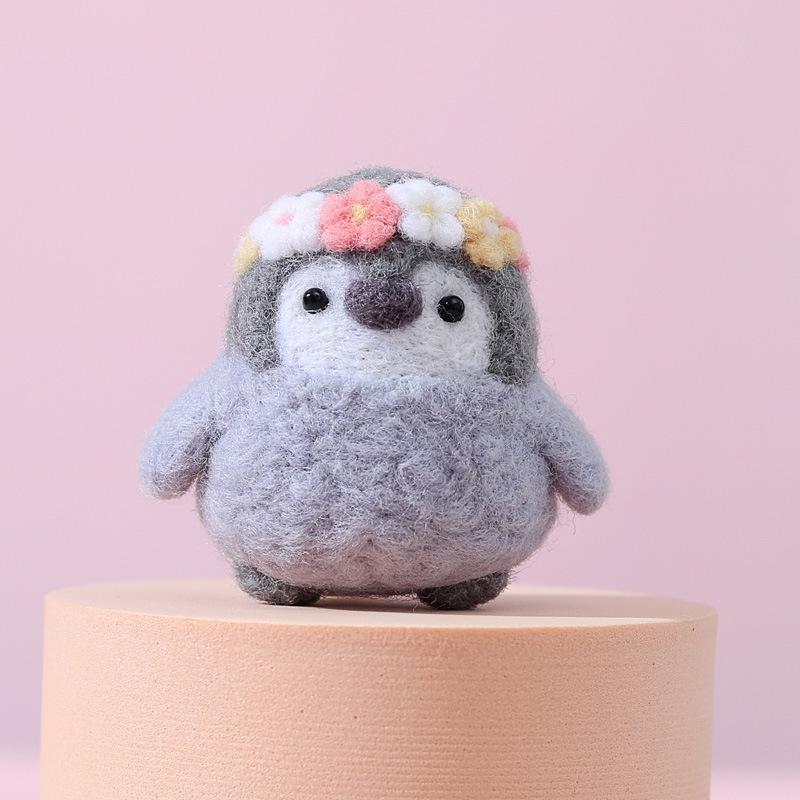 Unfertiges Filz-Set Niedlicher Pinguin Wollfilz DIY Bastelanhänger Geschenk Filzwolle Handgemachte Puppe Dekor Schmuck Materialpaket DIY Handgemachte Puppe Spielzeug