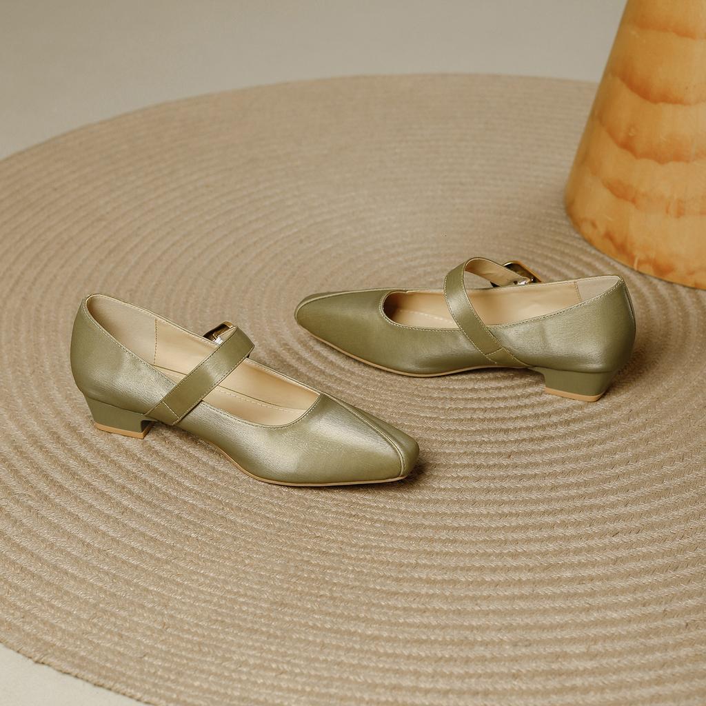 French Thick Heel Single Shoes Women's 2025 Summer New One-word Buckle Retro Commuting Comfortable Soft Sole Mary Jane High Heels