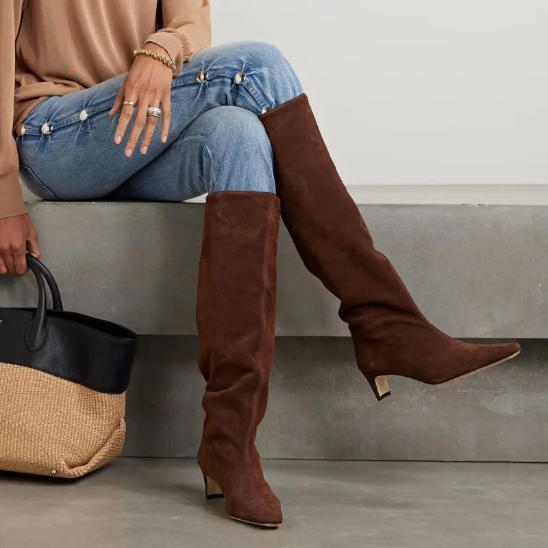 

Модные новые осенне-зимние замшевые сапоги до колена с квадратным носком и низким каблуком, европейско-американская мода, минималистичные черные и коричневые сапоги 42