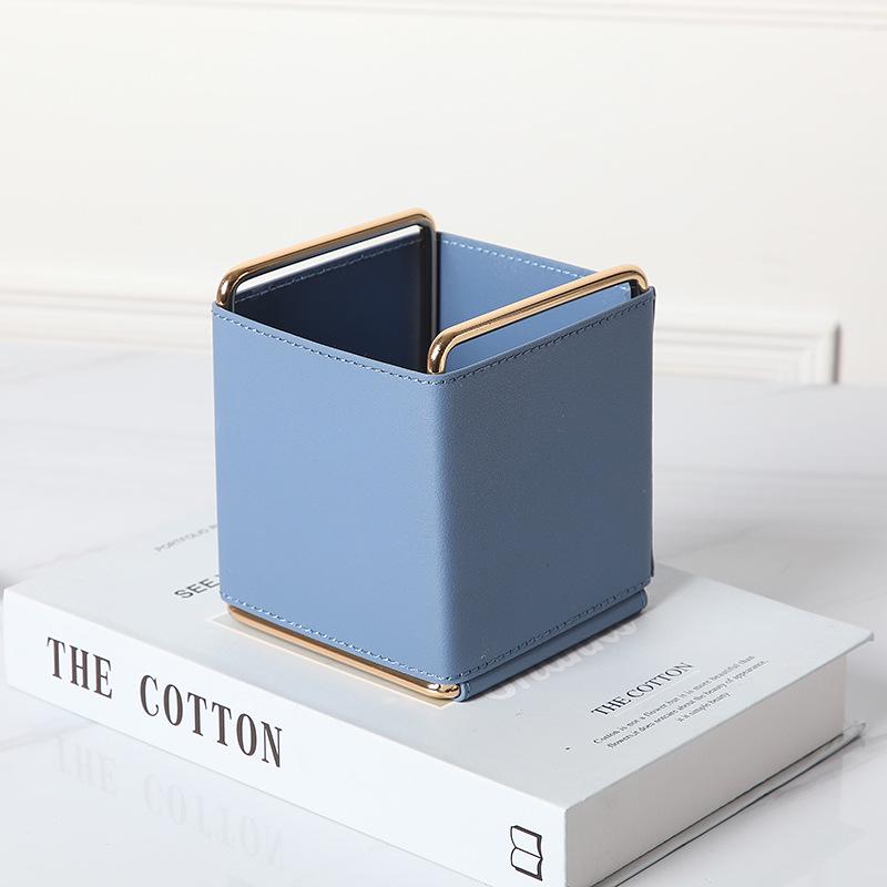 Porte-cosmétiques et télécommandes en cuir nordique: Rangement de bureau simple pour ornements et stylos.