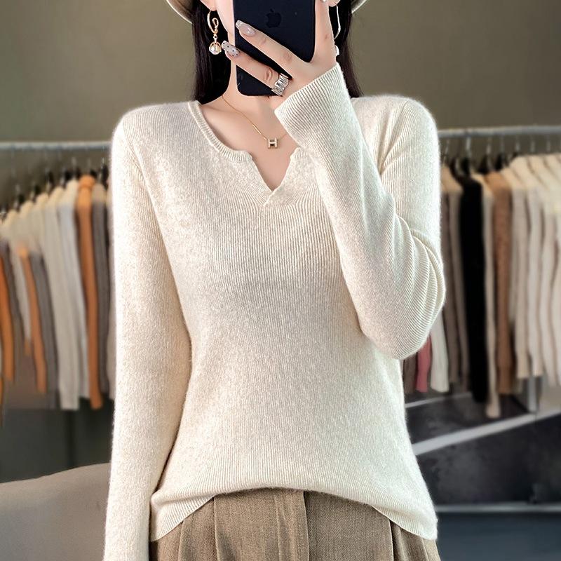 Autumn and winter new long-sleeved solid-color slim-fit bottoming shirt round V-neck sweater women's knitted sweater jumper top