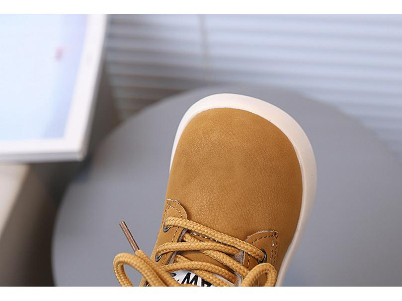 Leichte Retro Unisex Kinder Stiefel mit dicker Sohle aus gelbem Leder, Herbst 2025 Kollektion