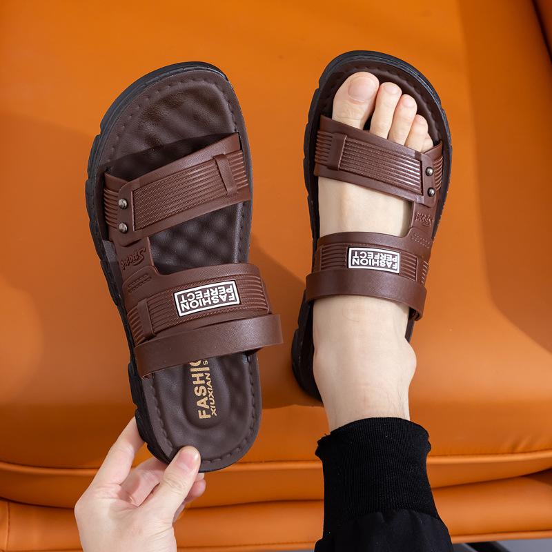 Sandals men's new thick-soled beach summer slippers outer wear dad non-slip wear-resistant dual-purpose cool slippers tide