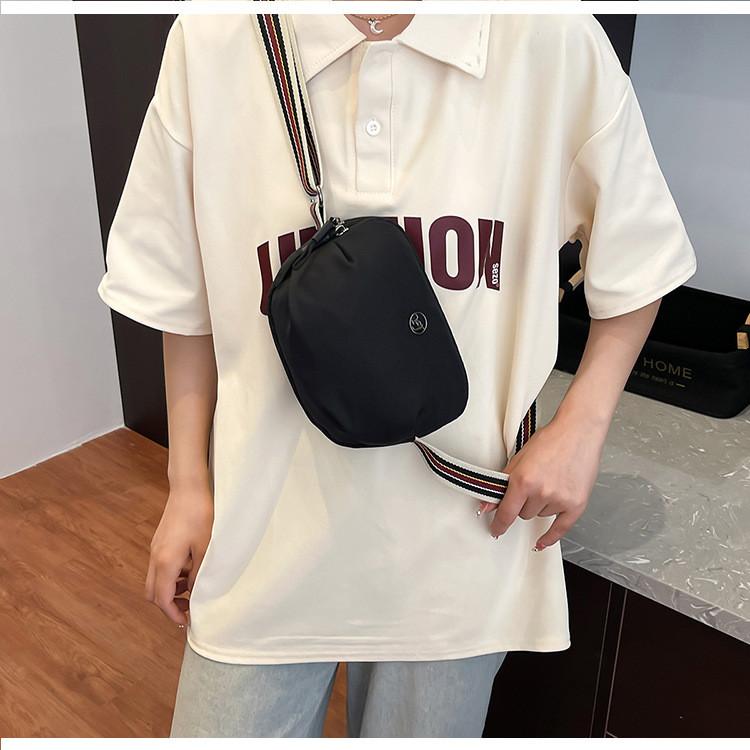 Unisex Nylon Small Crossbody Bag With Inner Phone Pocket And Lightweight Design For Summer Outings