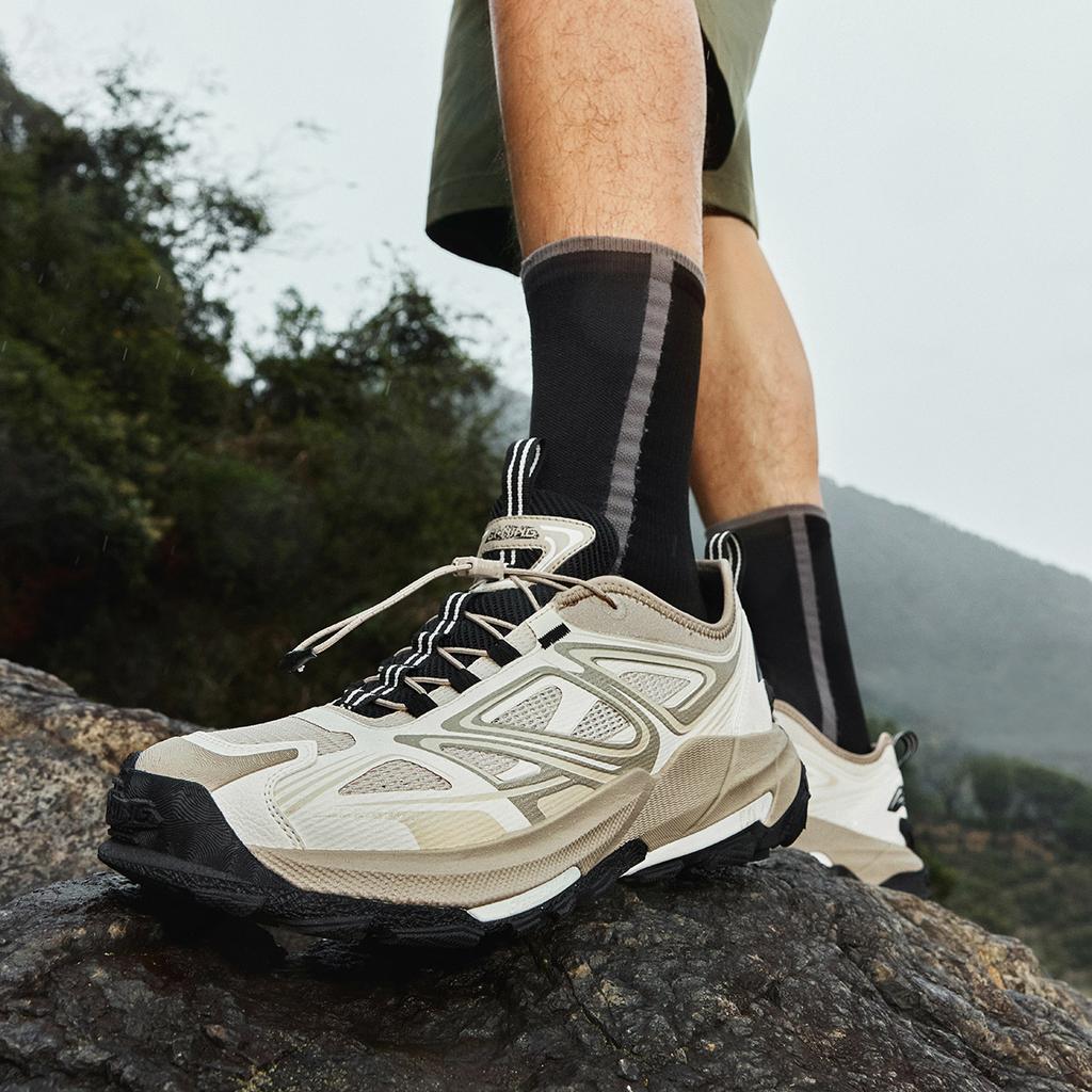 Li Ning Yijie 2.0 V2 Comfortable Versatile Non-Slip Wear-Resistant Low-Top Hiking Shoes Unisex Hiking Shoes Beige AHTV001-1