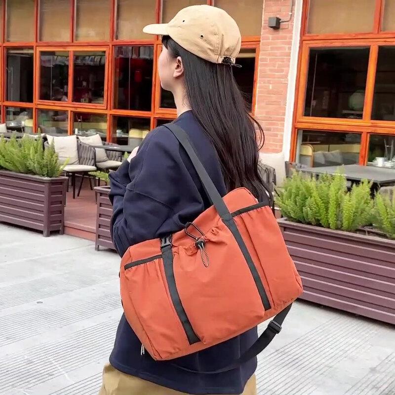 ZuoYou Large Capacity Lightweight Travel Duffel Bag