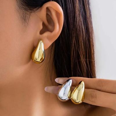 Retro Trendy Gold Color Chunky Waterdrop Dupes Drop Earrings Summer Fashionable Versatile Personality Glossy Teardrop Earring Jewelry Gift for Women